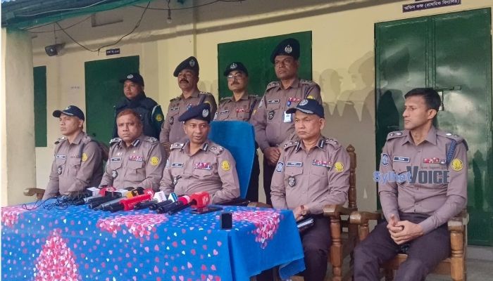 মানুষ যেভাবে নির্বাচন চায়, সেভাবেই প্রস্তুতি নেওয়া হয়েছে: এসএমপি কমিশনার