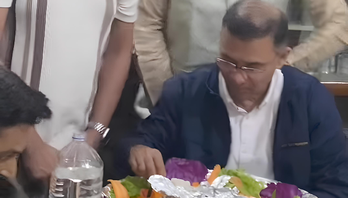 ২১ বছর পর শ্বশুরবাড়িতে গিয়ে যেভাবে আতিথেয়তা পেলেন তারেক রহমান