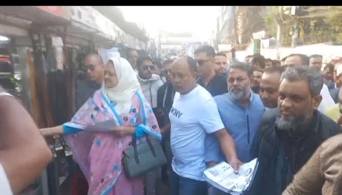 সিলেট-১ আসনে খন্দকার মুক্তাদীরের পক্ষে লুনার গণসংযোগ