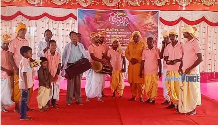 ফাগুয়া উৎসবে মাতোয়ারা মৌলভীবাজারের চা শ্রমিকরা