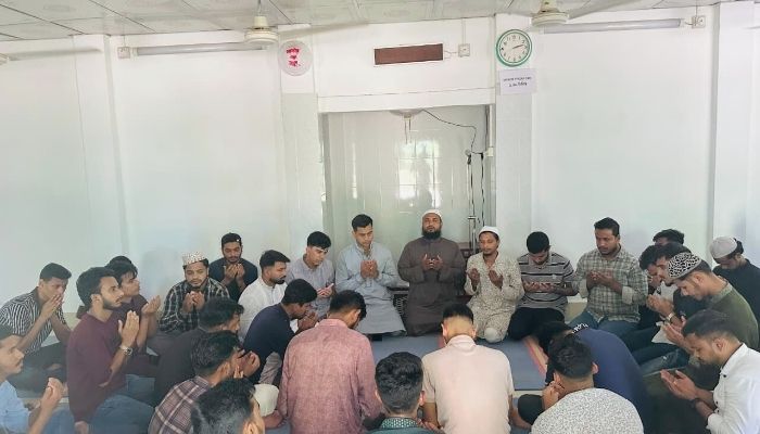 ‎খালেদা জিয়ার ৮০ তম জন্মদিন উপলক্ষে এমসি কলেজ ছাত্রদলের মিলাদ মাহফিল